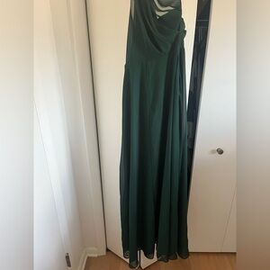 Birdy Grey
Kira Chiffon Emerald
Bridesmaid Dress
Worn once